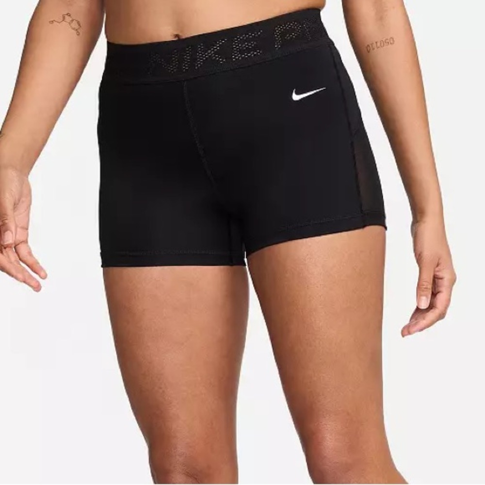 Super Sexy Women’s Nike Pro Mid-Rise 3” Mesh Paneled Shorts, NWT